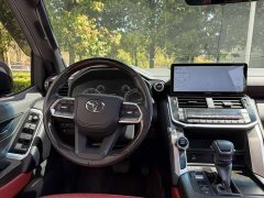 Toyota Land Cruiser (imported) LC300 3.5T automatic - фото 18
