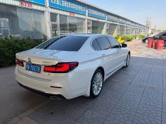BMW 5 Series 530Li Executive Luxury Package - фото 4