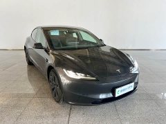 Tesla Model 3 Edition - фото 5