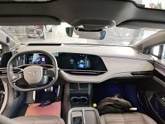 FAW EH7 760 Pro AWD Edition - фото 10