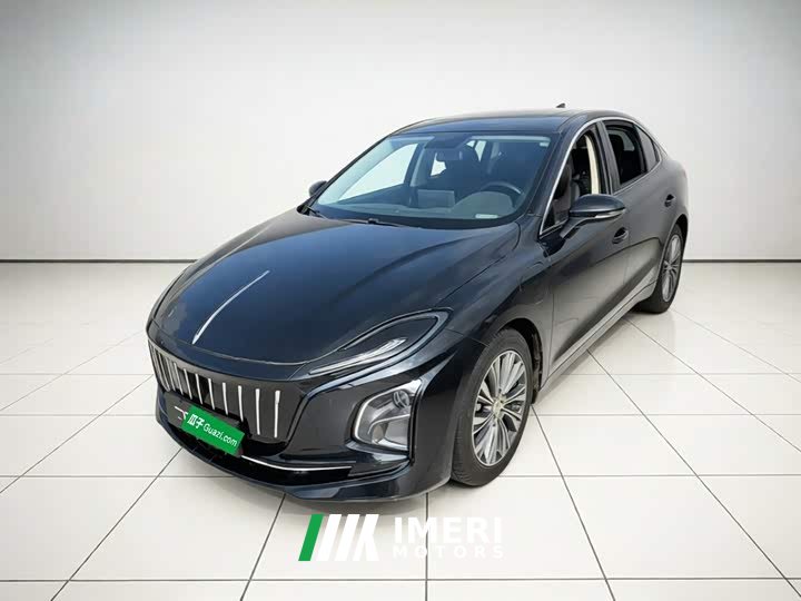 Hongqi E-QM5 560km PLUS - автомобиль из Китая