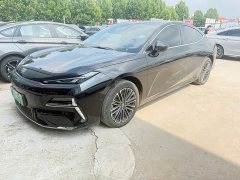 Geely 8 130km EM-i Deluxe Edition - фото 1