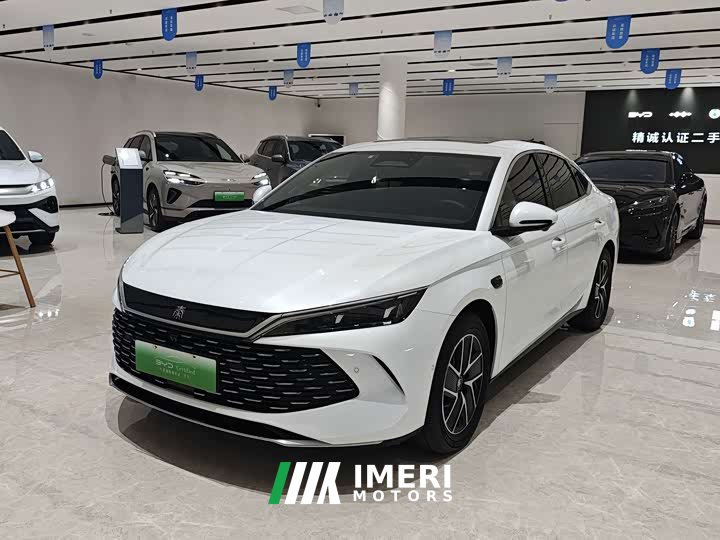 BYD L DM-i Smart Drive Edition 120KM Version - автомобиль из Китая