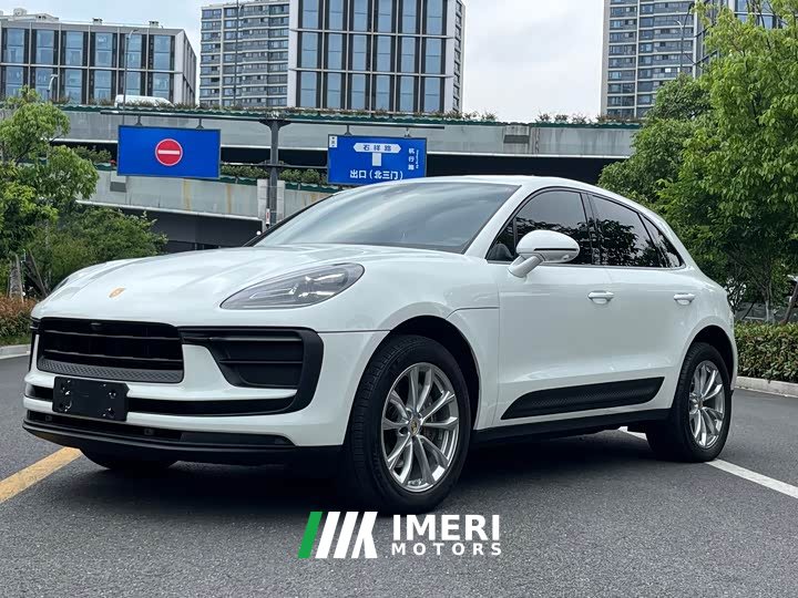 Porsche Macan 2.0T - автомобиль из Китая
