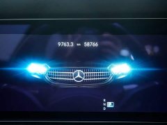 Mercedes-Benz E 260 L - фото 7