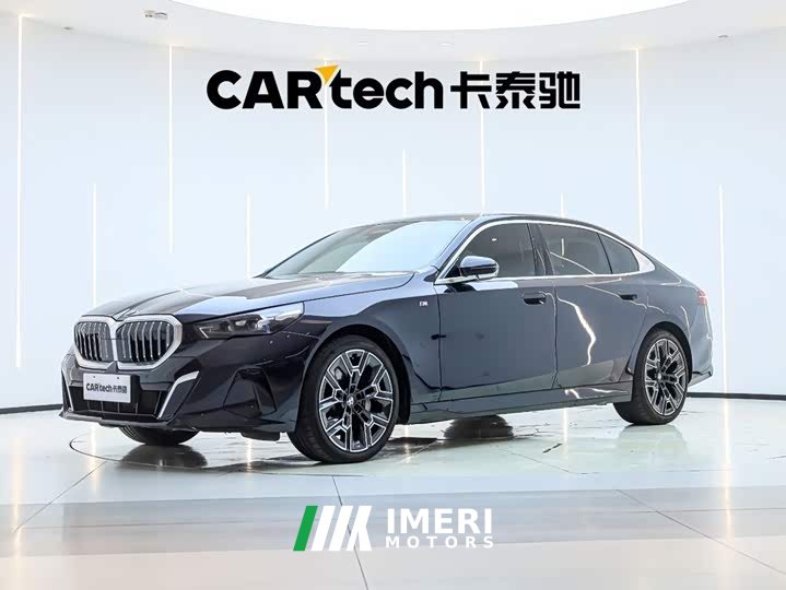 BMW 5 530Li Deluxe Version M - автомобиль из Китая