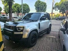 Land Rover 90 2.0T P300 S - фото 1