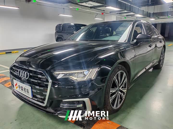 Audi A6L 45 TFSI quattro Version - автомобиль из Китая