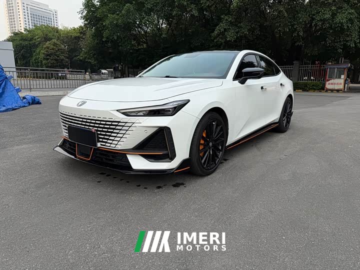 Changan UNI-V 1.5T Edition - автомобиль из Китая