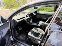 Tesla Model Y rear-wheel drive version - фото 6