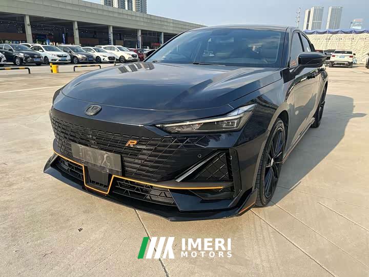 Changan UNI-V 1.5T Edition - автомобиль из Китая
