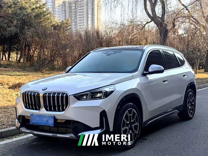 BMW X1 sDrive25Li M Sports Package - автомобиль из Китая
