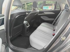 Hongqi H5 PHEV 170 Edition - фото 6