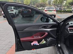 Hongqi H5 2.0T Edition - фото 7