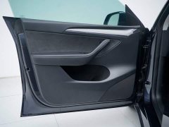 Tesla Model Y Edition - фото 14