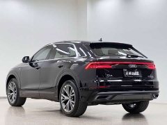 Audi Q8 55 TFSI Luxury Version - фото 5