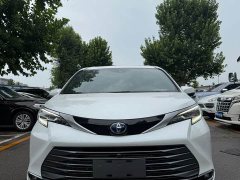 Toyota SIENNA 2.5LPHEV Premium Edition - фото 2