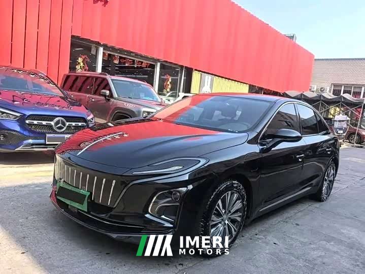 Hongqi E-QM5 431km Edition - автомобиль из Китая