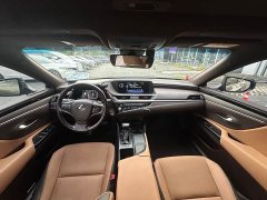 Lexus ES 200 Edition - фото 14