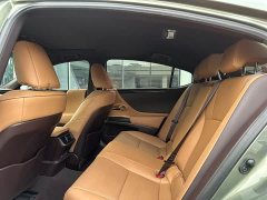 Lexus ES 200 Edition - фото 8