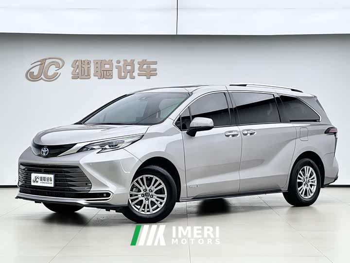 Toyota SIENNA 2.5LPHEV Luxury Edition