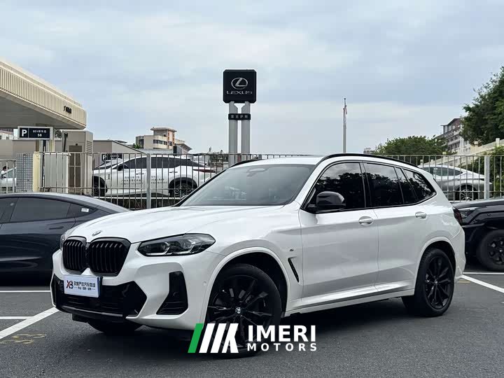 BMW X3 xDrive30i Deluxe Version M - автомобиль из Китая