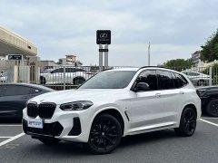 BMW X3 xDrive30i Deluxe Version M - фото 1