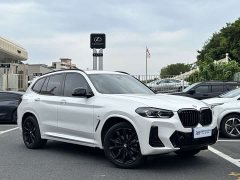 BMW X3 xDrive30i Deluxe Version M - фото 3