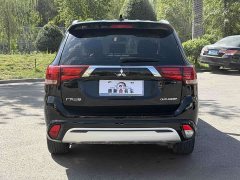 2.0L 2WD Edition 7 - фото 8