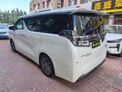 Toyota 2.5L HVPremium Edition - фото 6