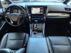 Toyota 2.5L HVPremium Edition - фото 8