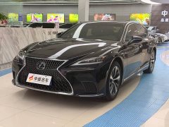 Lexus LS 500h Edition - фото 1
