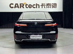 BMW 7 Series 2023 735Li M Sports Package - фото 6