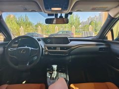 Lexus UX 200 Edition - фото 3