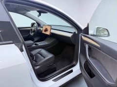 Tesla Model Y Edition - фото 13