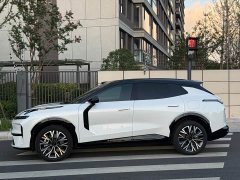 Lynk & Co 08 EM-P 160Long RangeMax - фото 7