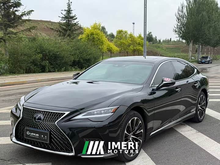 Lexus LS 500h Edition - автомобиль из Китая