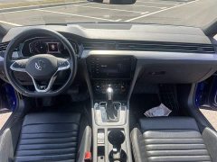 Volkswagen Passat Variant 2021 2.0T Executive - фото 10