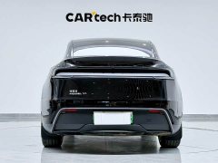 Tesla Model Y Long Range Edition - фото 7