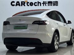 Tesla Model Y standard range rear-wheel drive version - фото 3