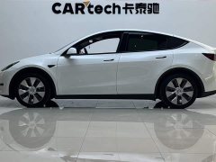 Tesla Model Y standard range rear-wheel drive version - фото 5