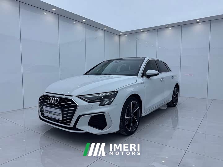 Audi A3 Sportback 35 TFSI Fashion Version - автомобиль из Китая