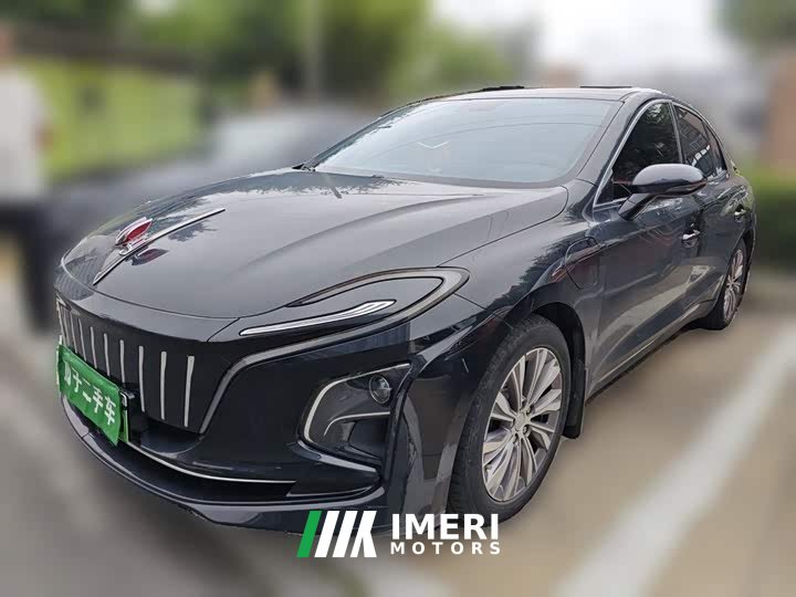 Hongqi E-QM5 560km PLUS - автомобиль из Китая