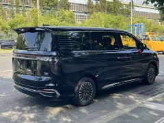 Hongqi HQ9 PHEV 2.0T AWDLuxury Edition - фото 5