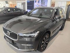 Volvo XC60 B5 AWDLuxury Edition - фото 1
