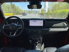 Mercedes-Benz Wrangler 2.0T Sahara four-door version - фото 8