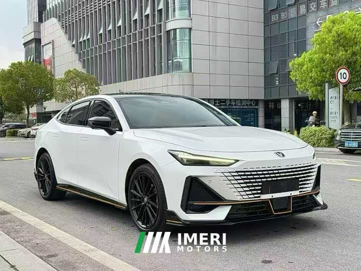 Changan UNI-V 2023 1.5T sports version