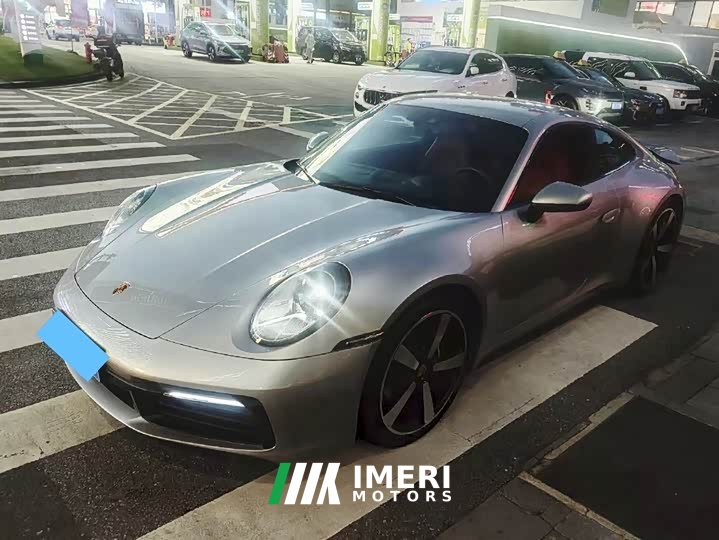 Porsche 911 Carrera 3.0T - автомобиль из Китая