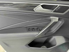 Volkswagen Tiguan L 2023 280TSI automatic two-wheel drive Chaochuang limited edition - фото 8