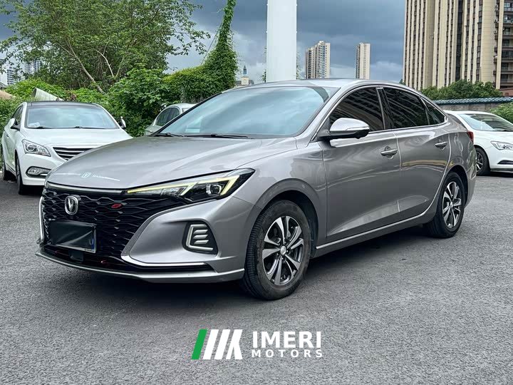 Changan PLUS NE 1.4T GDI DCTPremium Version - автомобиль из Китая